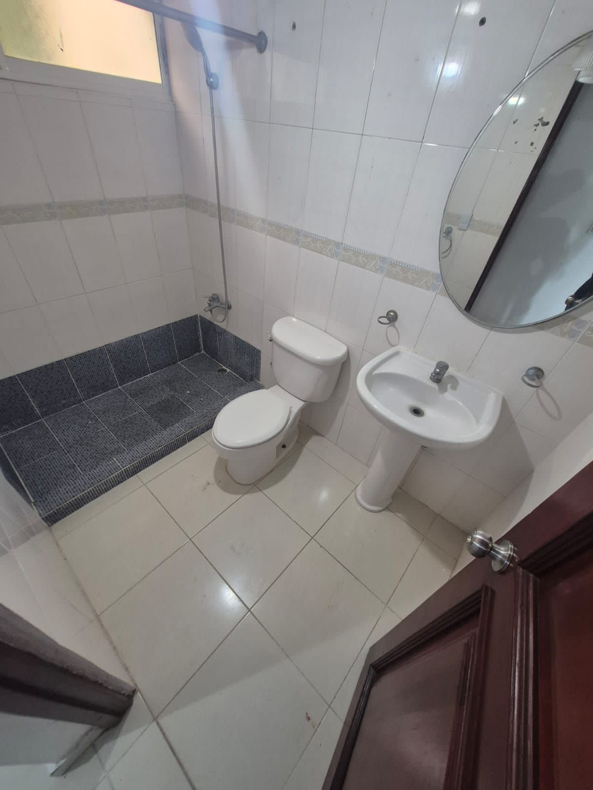 Se vende apartamento en la avenida independencia km 7  3er. Nivel 2 ha Foto 7296579-5.jpg