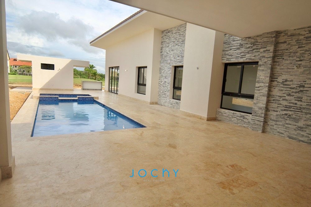 Jochy Real Estate vende 2 villas en La Estancia Golf Resort La Romana  Foto 7296968-10.jpg