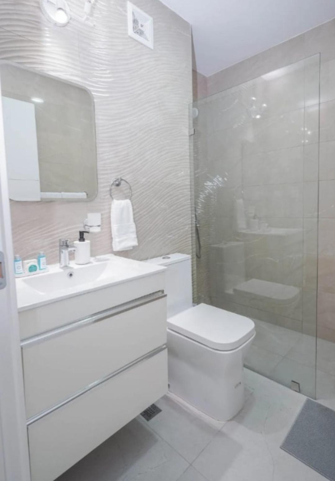 Rento apartamentos de 2 habitaciones en Playa Nueva Romana  Foto 7297503-8.jpg