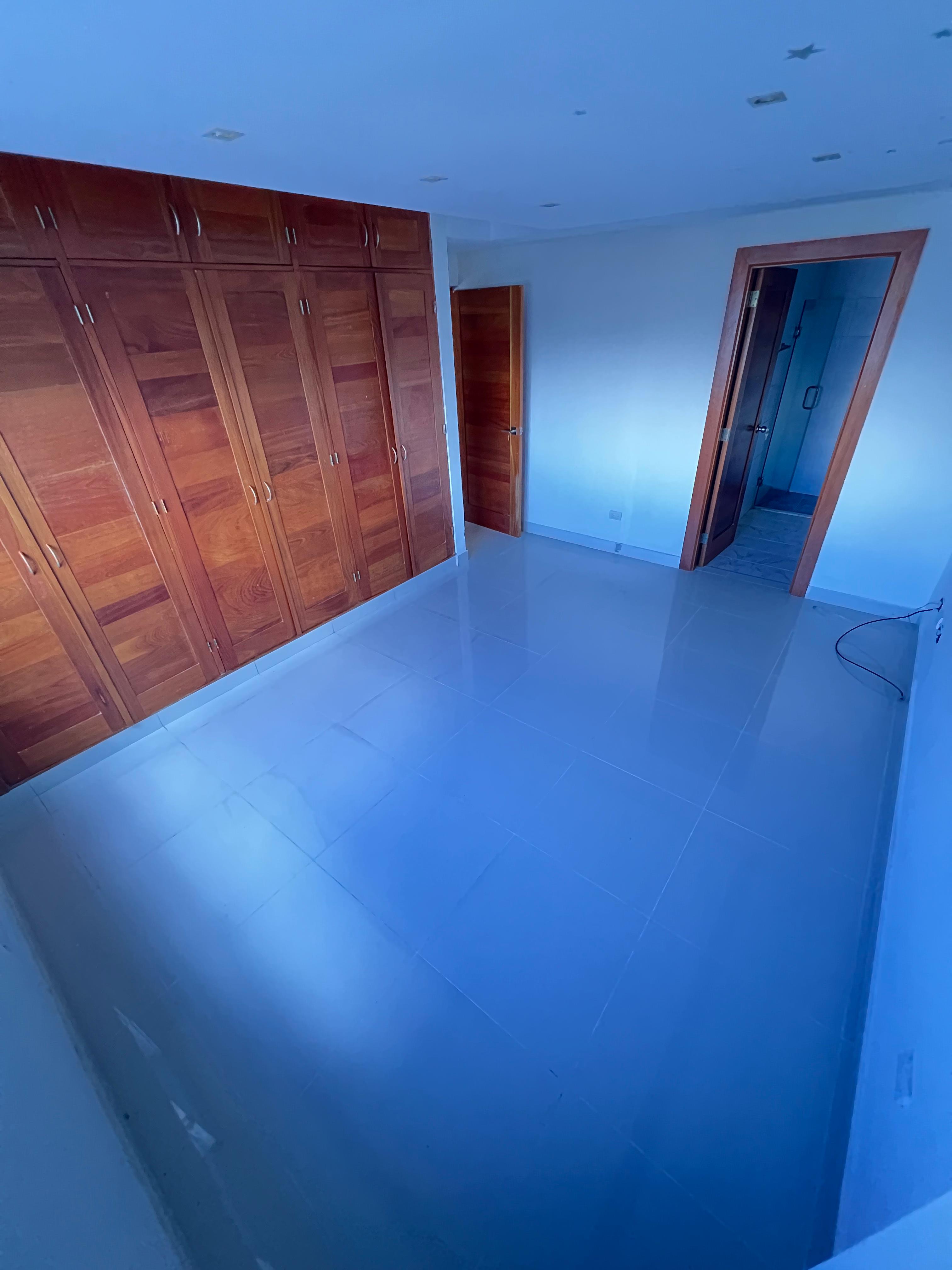 Penthouse en Venta de 3 Niveles en Urbanización Real Foto 7297549-15.jpg