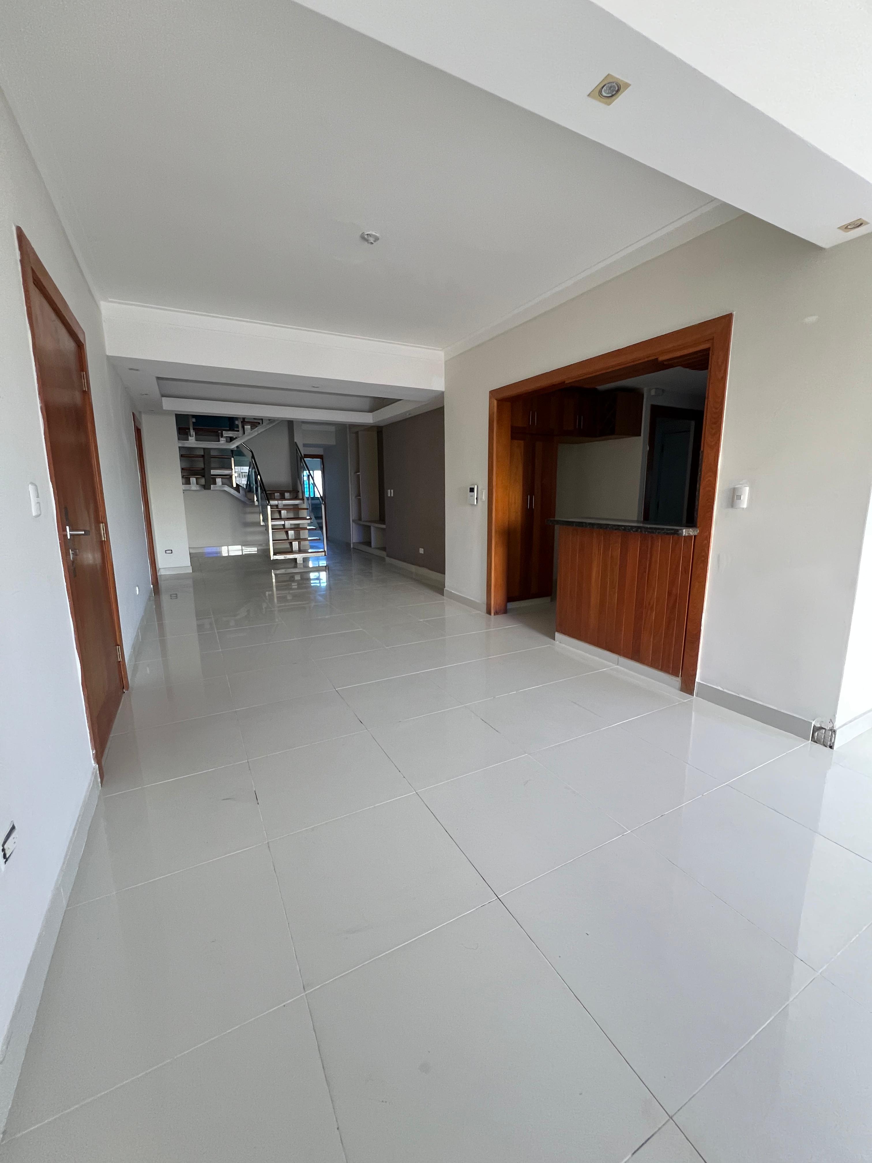 Penthouse en Venta de 3 Niveles en Urbanización Real Foto 7297549-9.jpg
