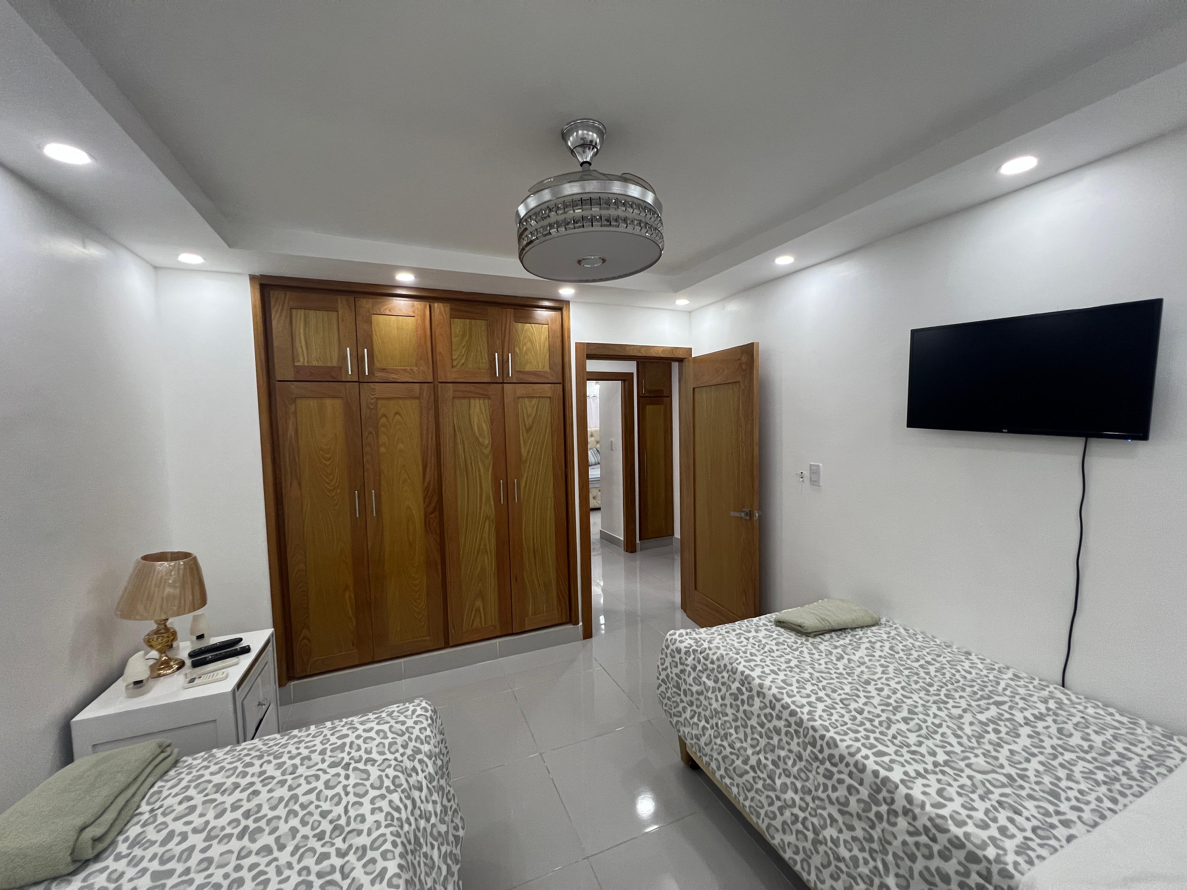 ???? EN VENTA – PRIMER NIVEL AMUEBLADO EN GURABO Foto 7297551-9.jpg