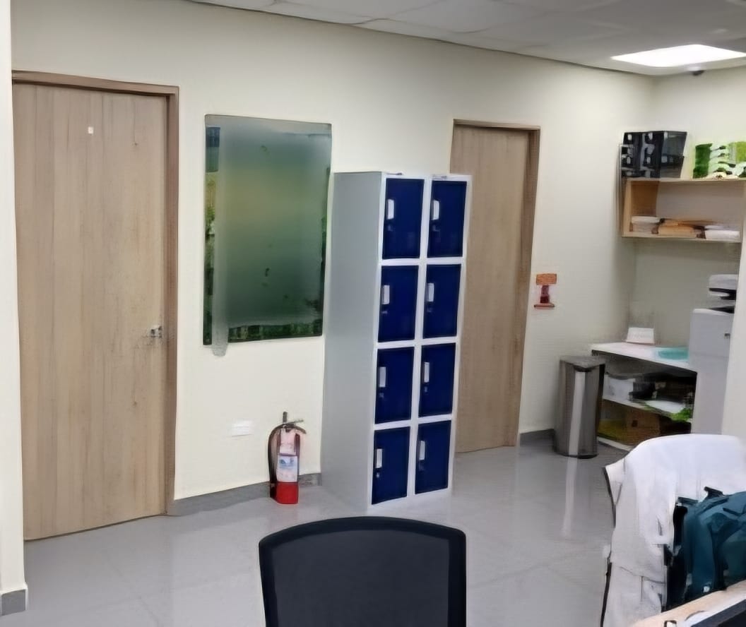 Local Comercial en Alquiler en La Esperilla Foto 7297986-2.jpg