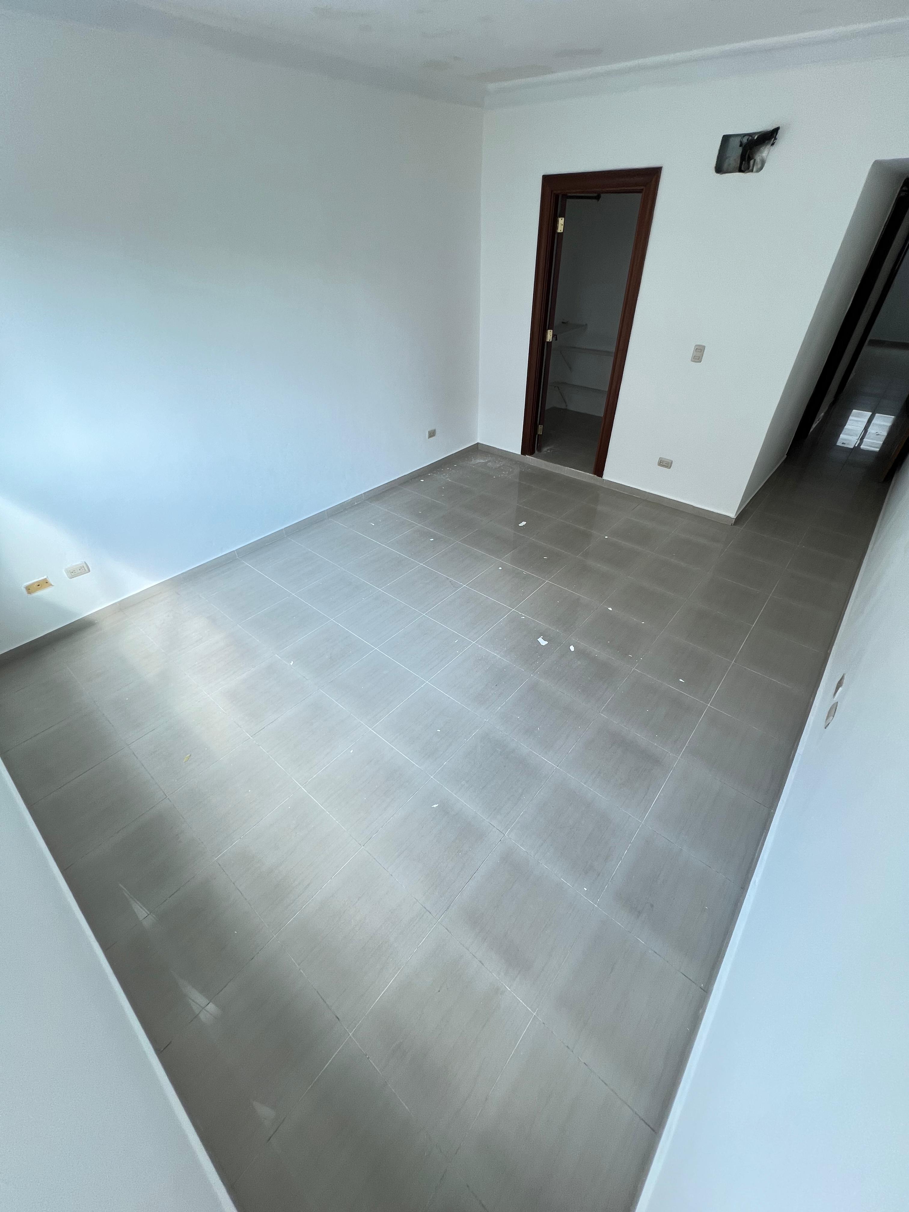 Apartamento en alquiler en Evaristo Morales 2 hab Foto 7298004-4.jpg