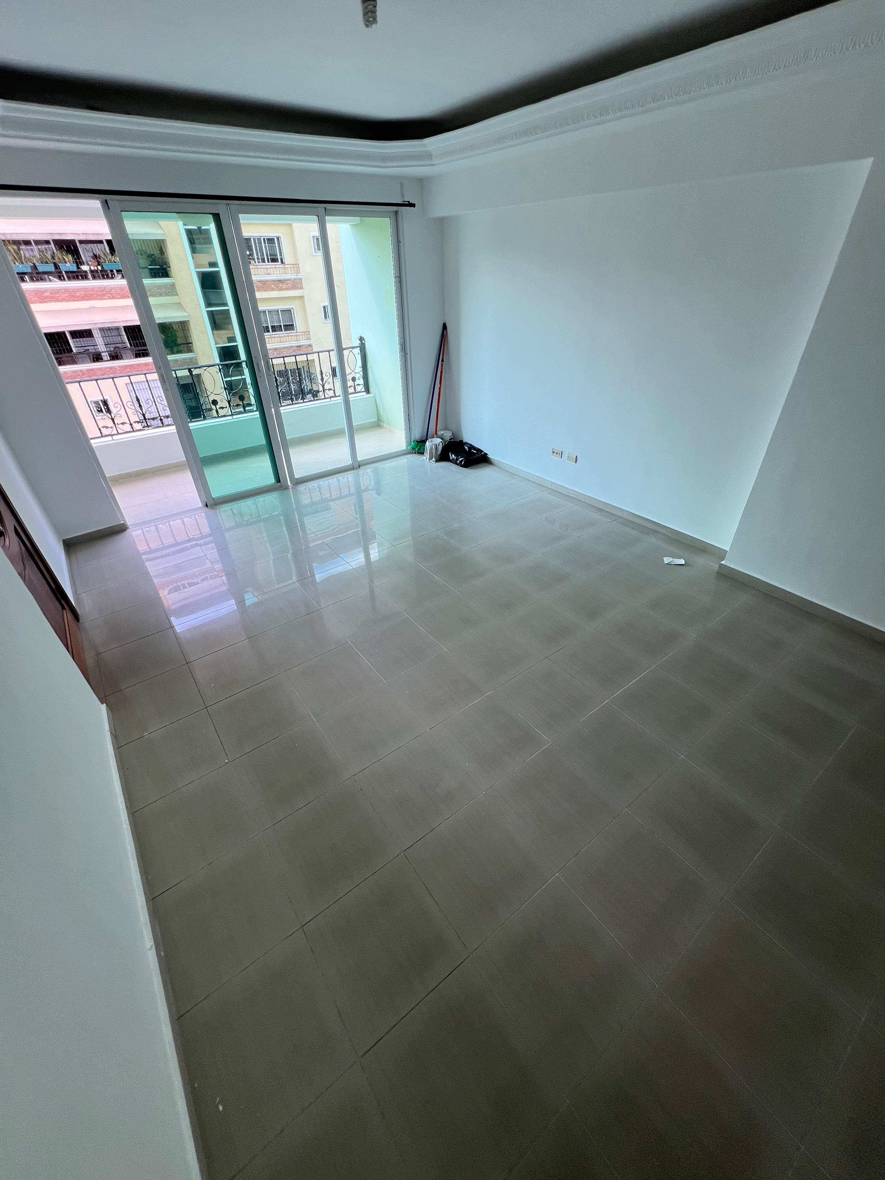 Apartamento en alquiler en Evaristo Morales 2 hab Foto 7298004-6.jpg