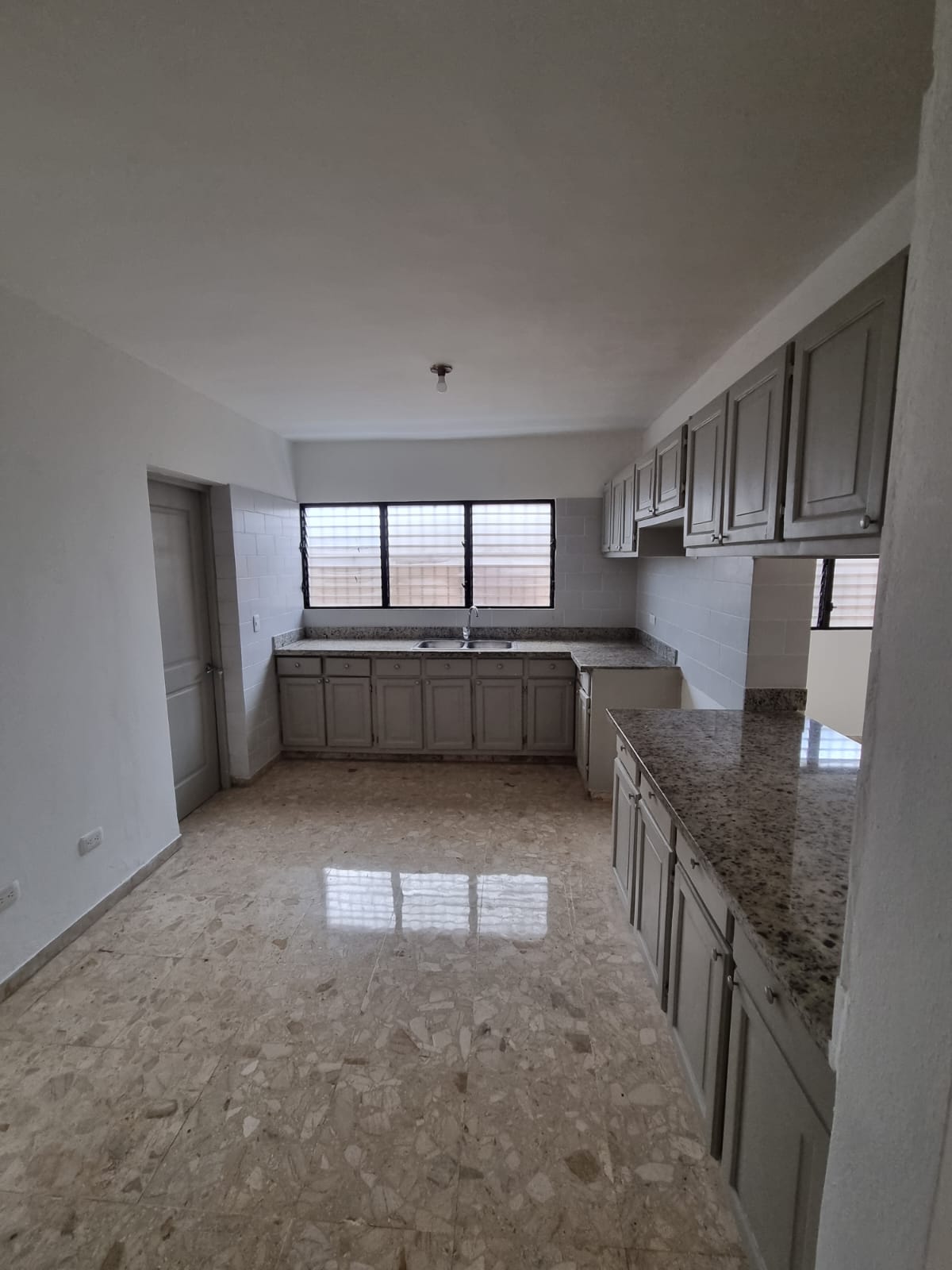 Apartamento en Alquiler en Gazcue Foto 7298016-4.jpg