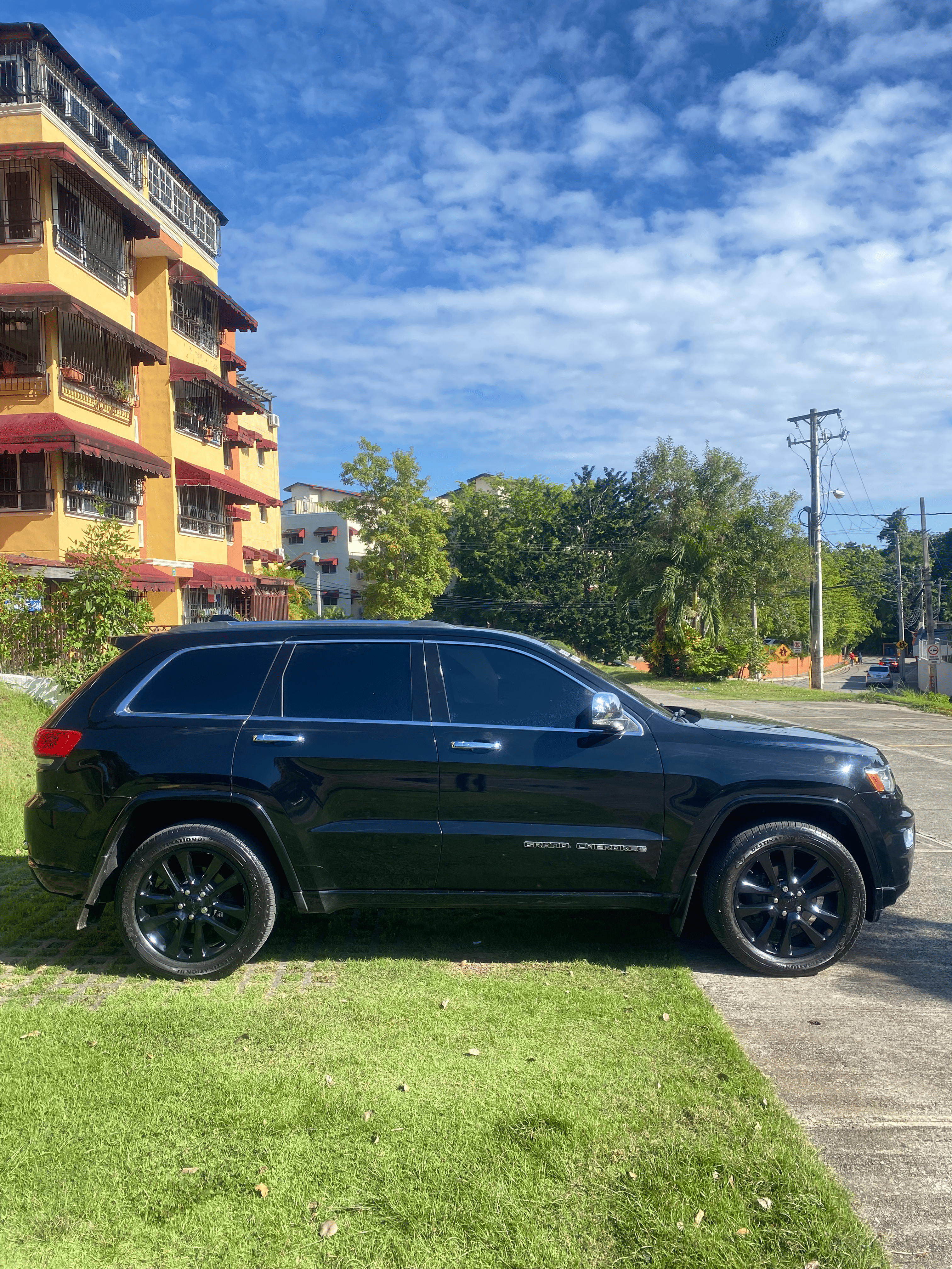 Jeep Grand Cherokee Overland Negro Perla  4x4  Seguro Full Vigente Foto 7298580-15.jpg