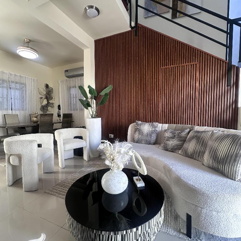 Villa amueblada en venta en Punta cana  Foto 7299040-5.jpg