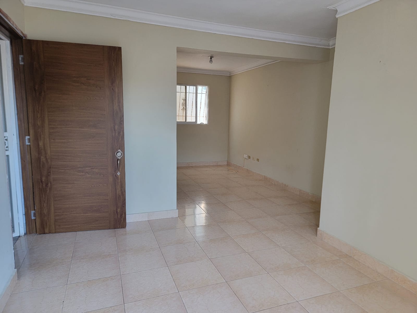 RENTO APARTAMENTO 3ER. NIVEL AUT SAN ISIDRO STO. DGO. ESTE. Foto 7299073-5.jpg