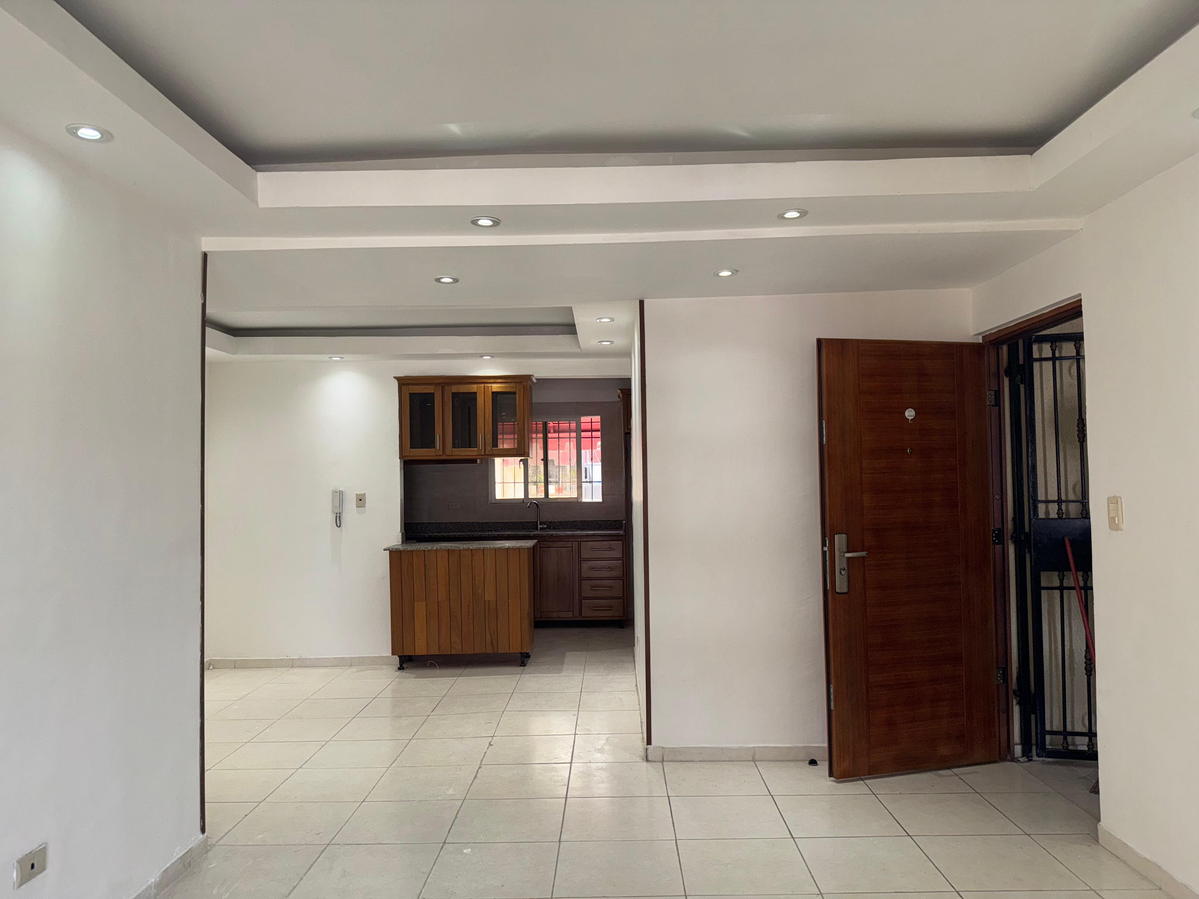 ALQUILER DE HERMOSO APARTAMENTO EN RESIDENCIAL  CIUDAD REAL II   Foto 7299471-4.jpg