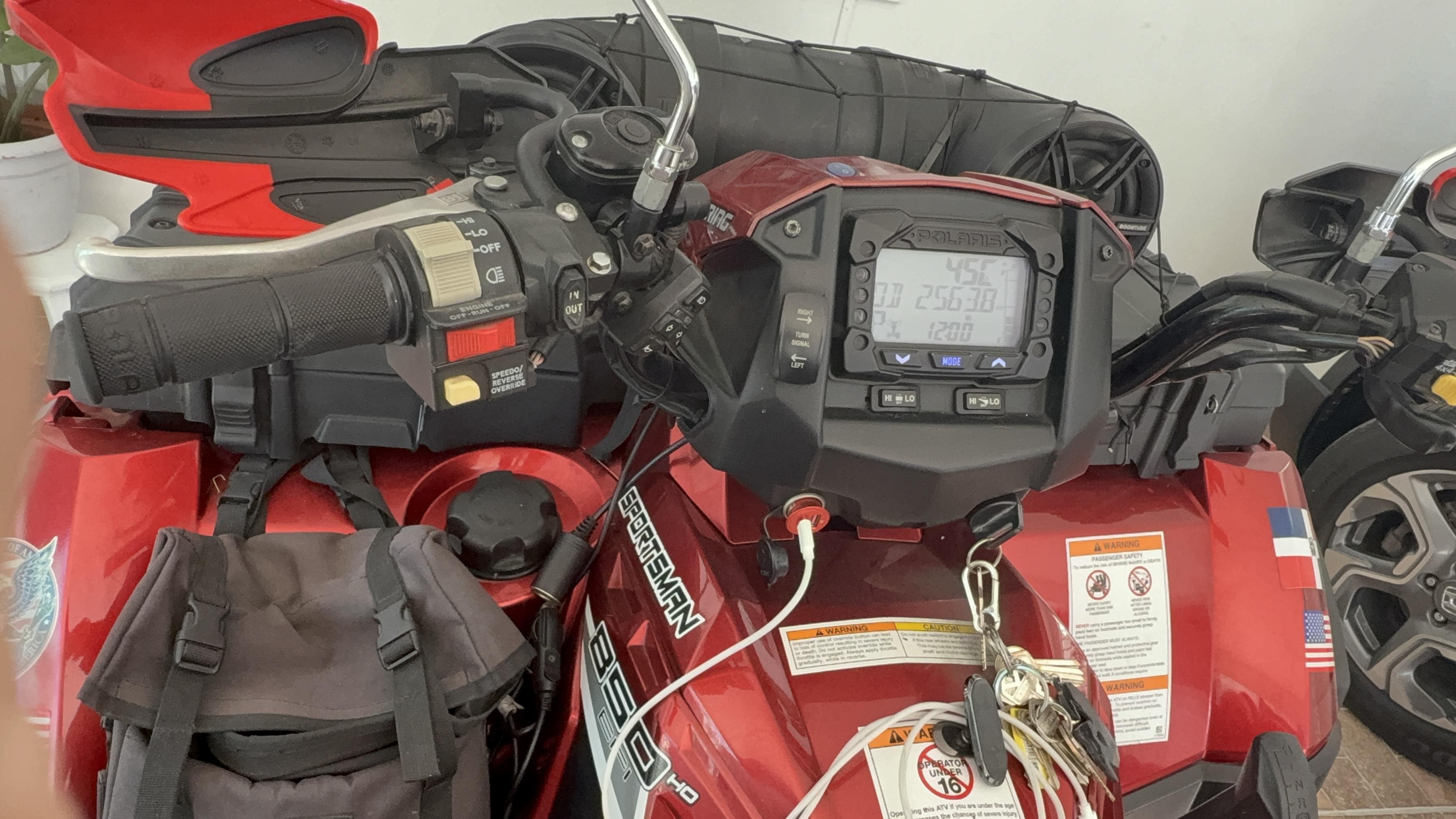 Atv polaris sportsamn turing 850 Foto 7299569-2.jpg
