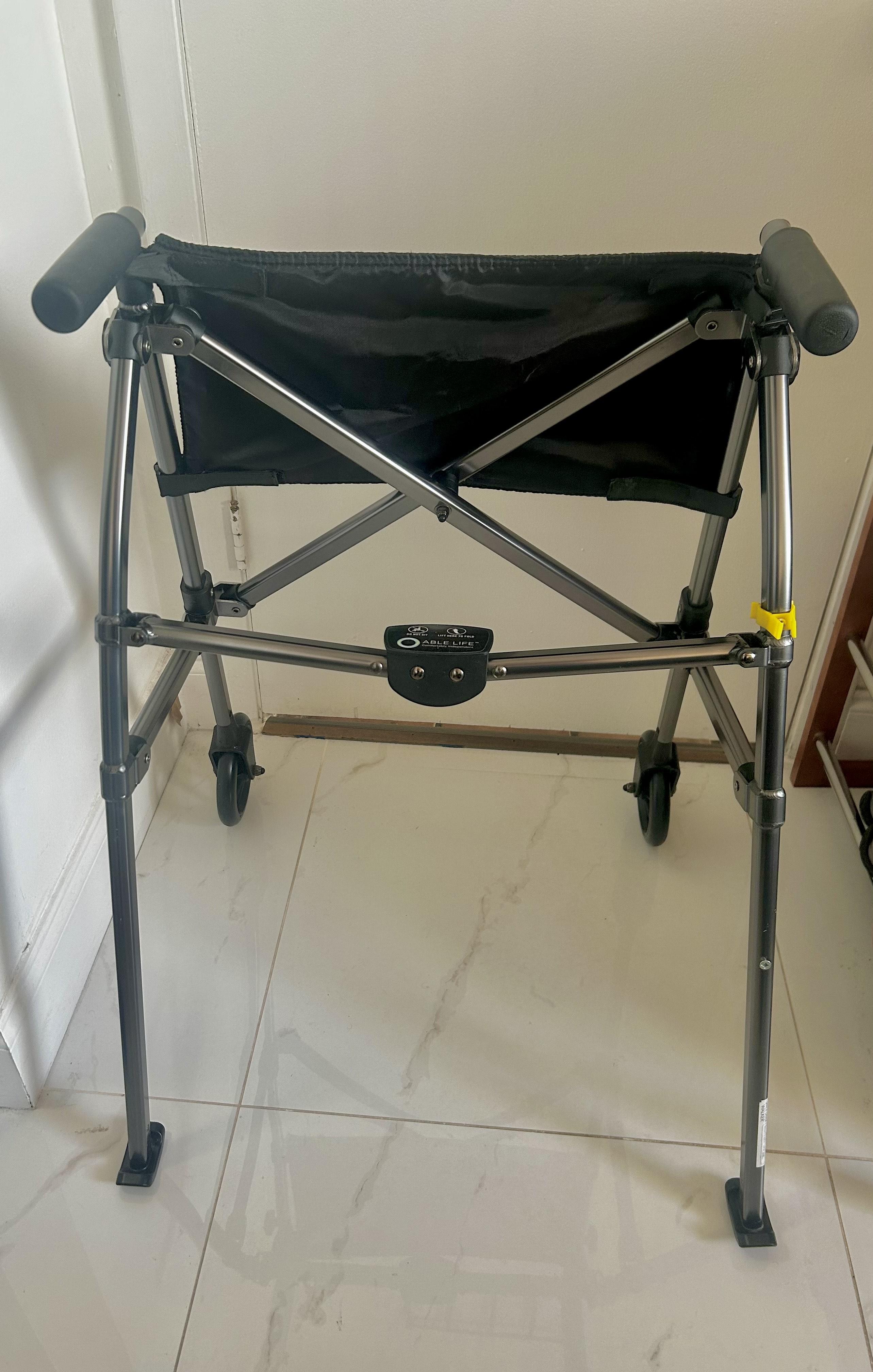 Andador Para Problemas de Movilidad  Foto 7299913-2.jpg
