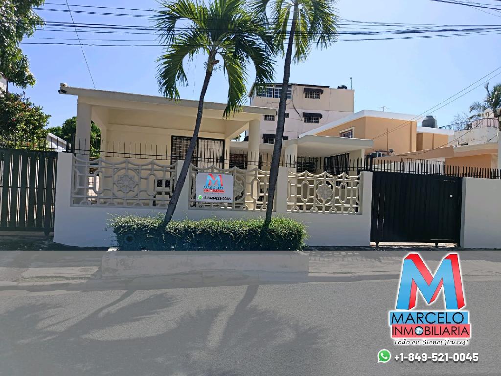 Vendo Casa En La Avenida Independencia De 400 M2 Y 14 De Frente Ideal  Foto 7299994-1.jpg