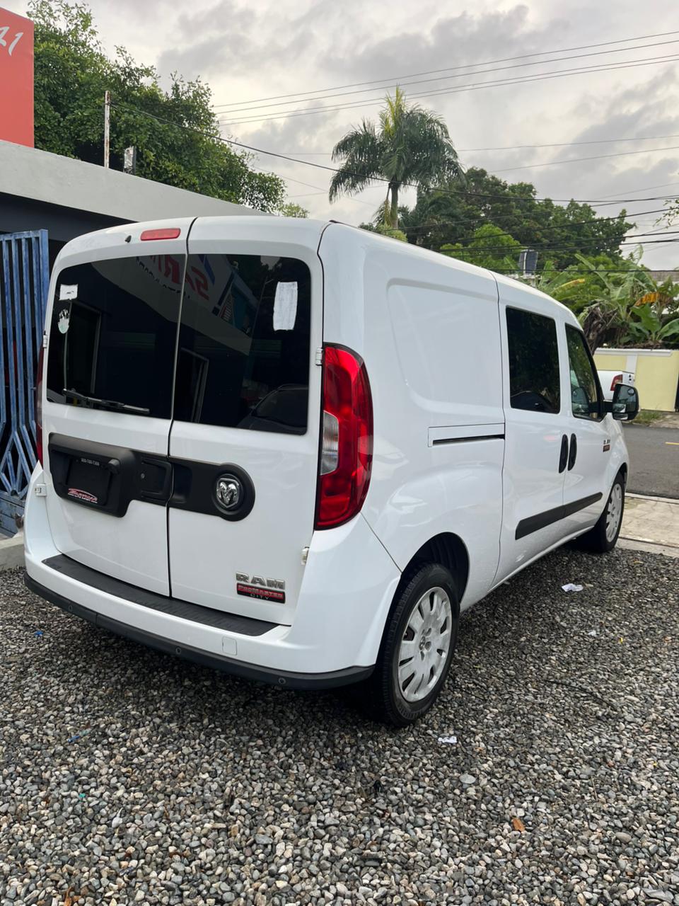 DODGE RAM PROMASTER CITY 2019 Foto 7300050-10.jpg
