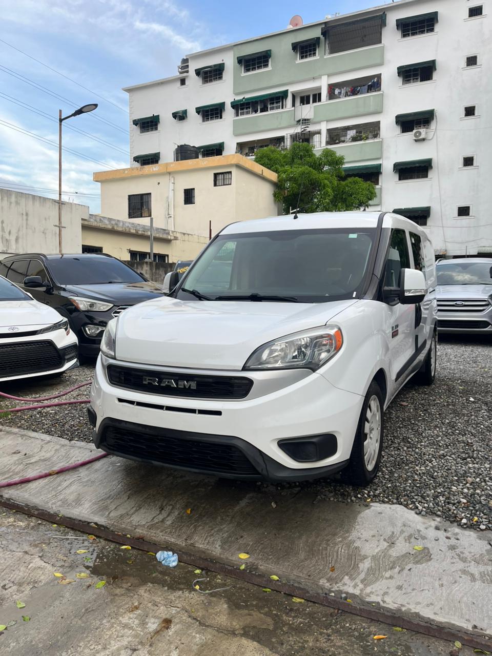 DODGE RAM PROMASTER CITY 2019 Foto 7300050-8.jpg