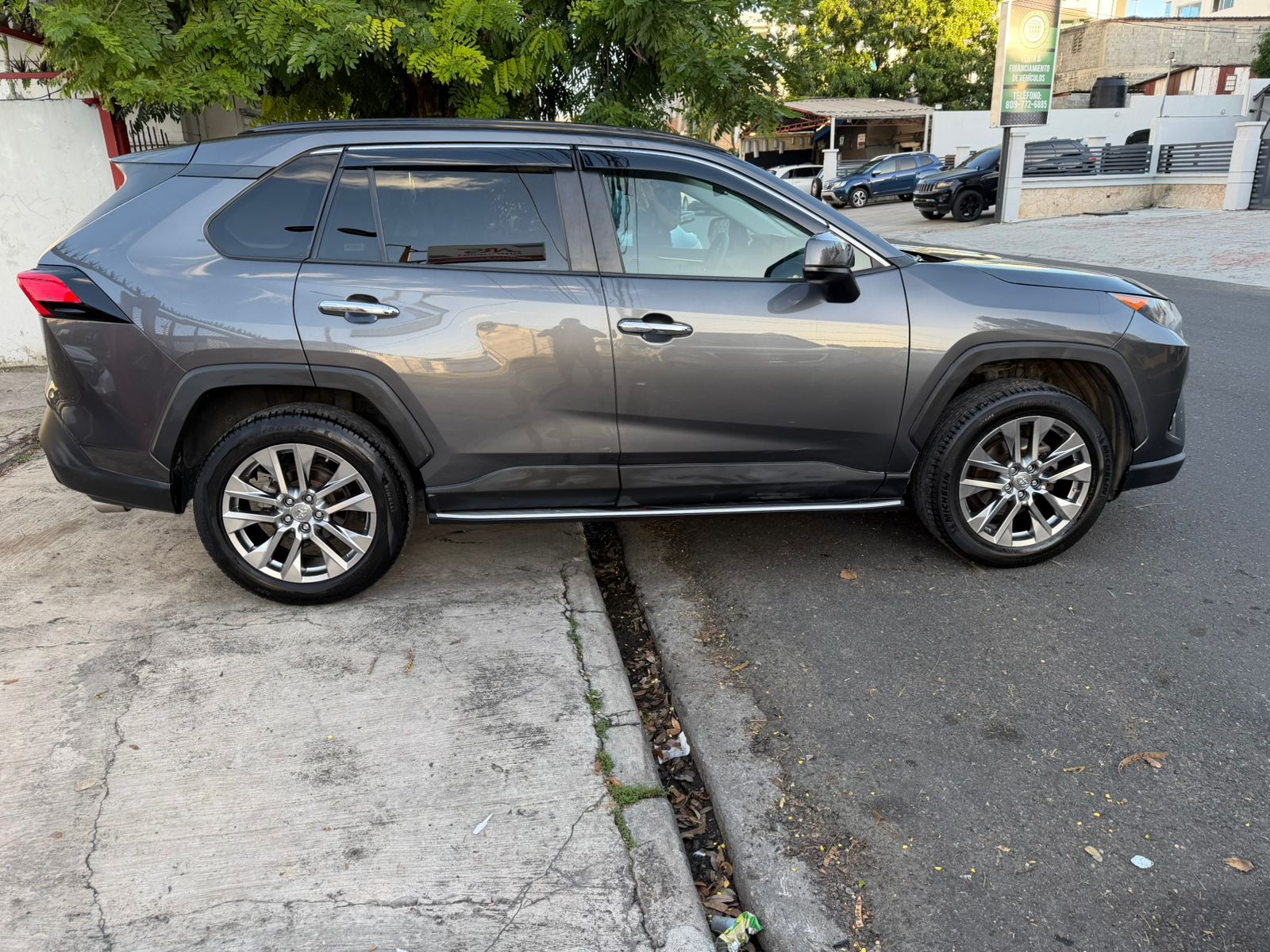 toyota rav4 2021 Foto 7300100-7.jpg