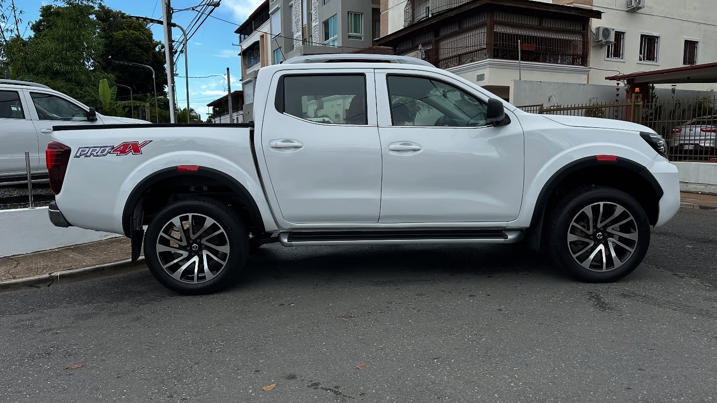 Nissan Frontier 2020 Foto 7300106-8.jpg