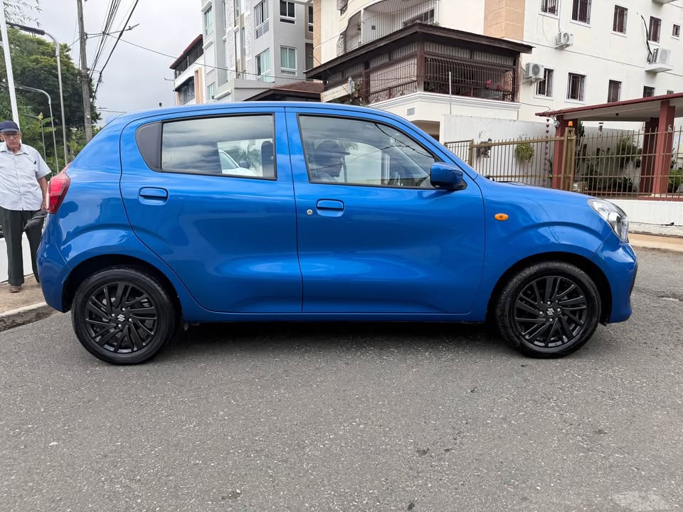 Suzuki Celerio GL 2024 Foto 7300111-3.jpg