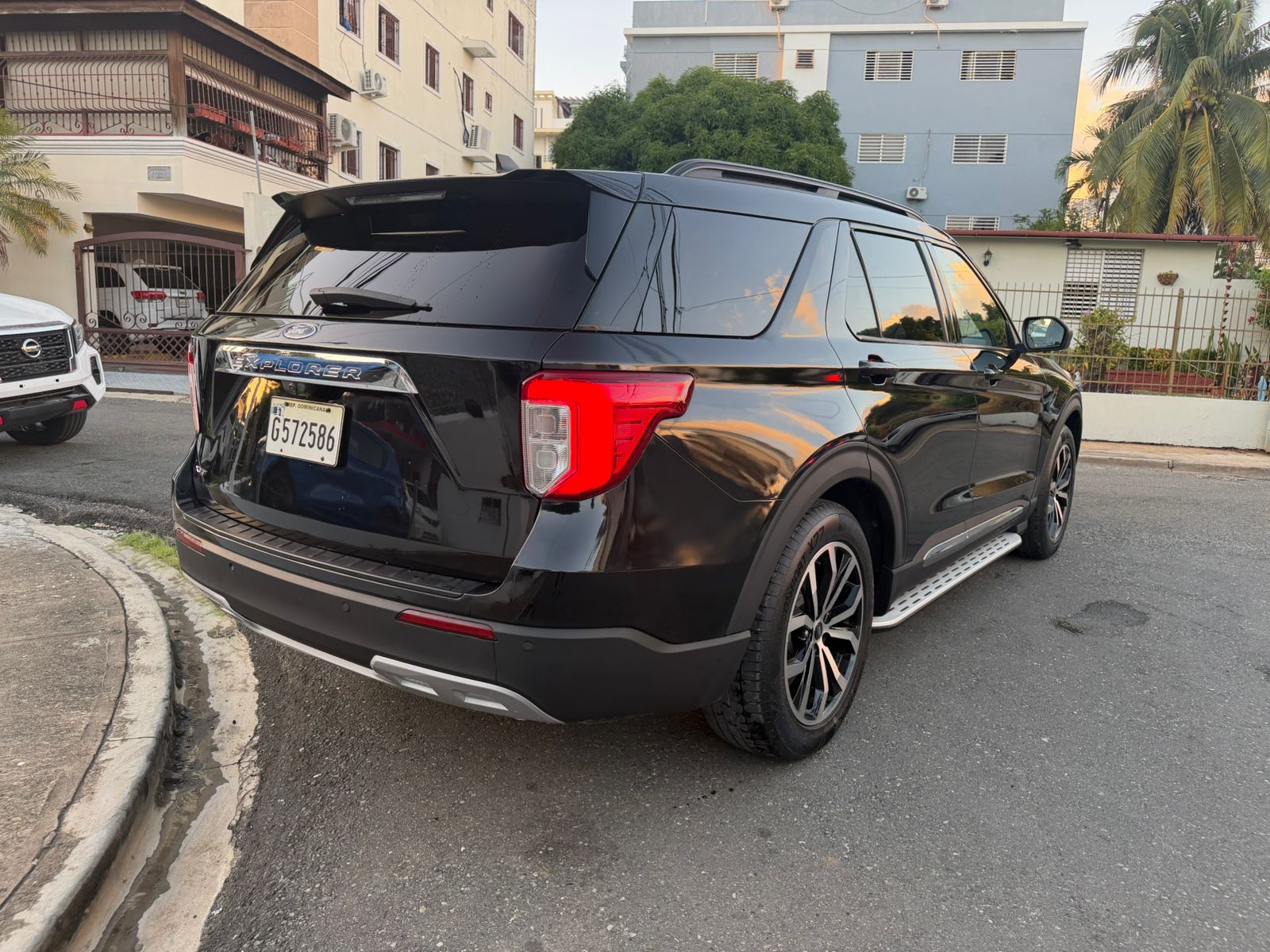 FORD EXPLORER XLT 2021 Foto 7300469-4.jpg