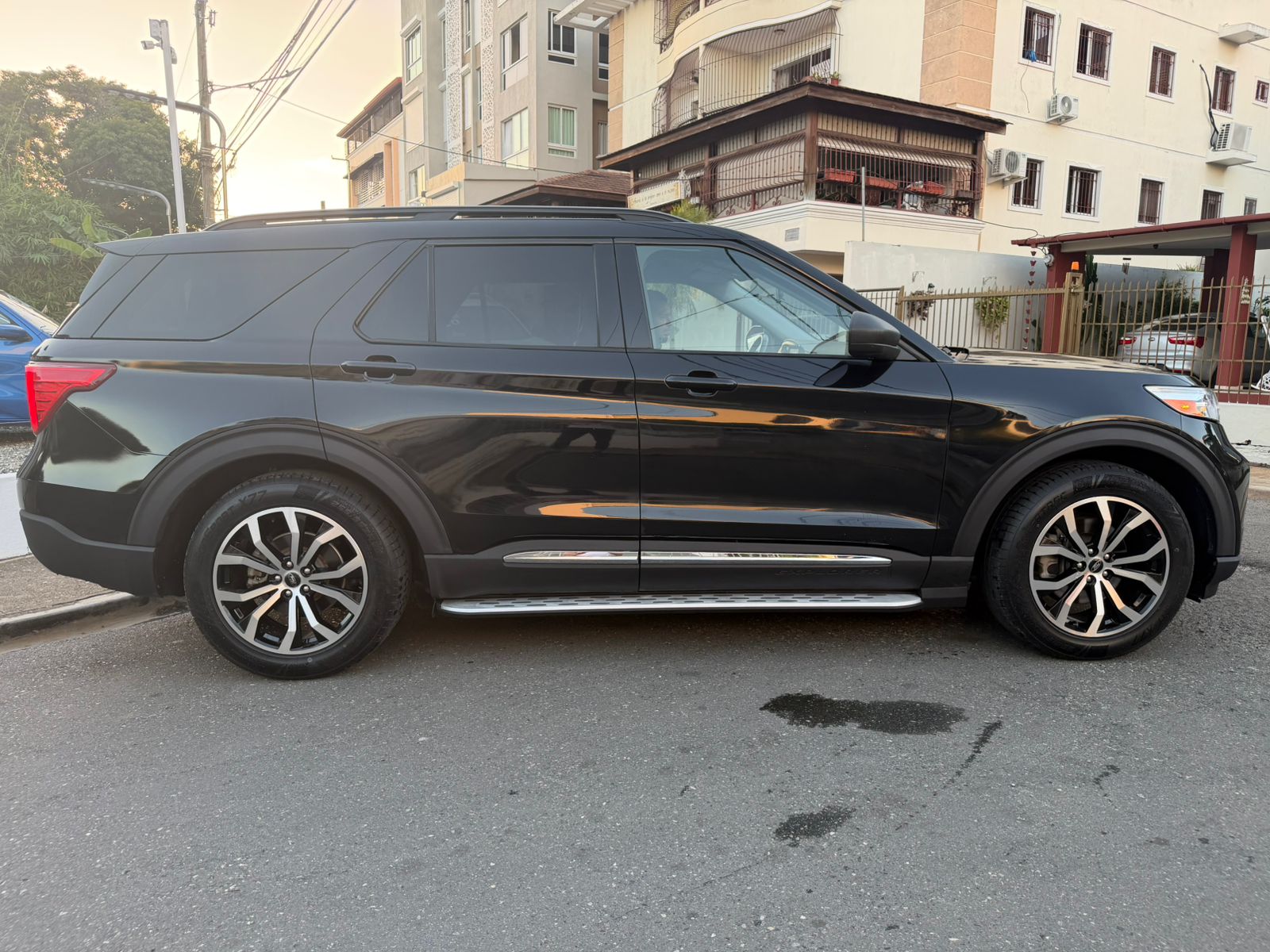 FORD EXPLORER XLT 2021 Foto 7300469-5.jpg