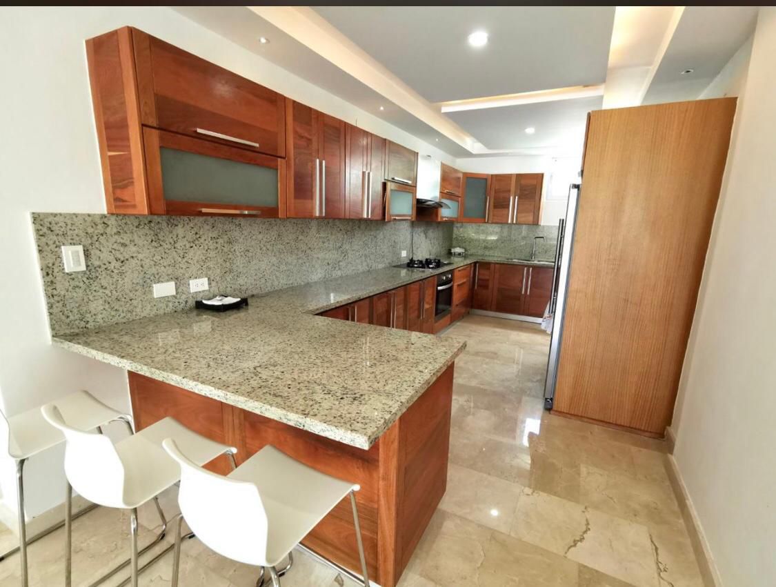 Vendo hermosa villa en Playa Nueva Romana  Foto 7301139-3.jpg