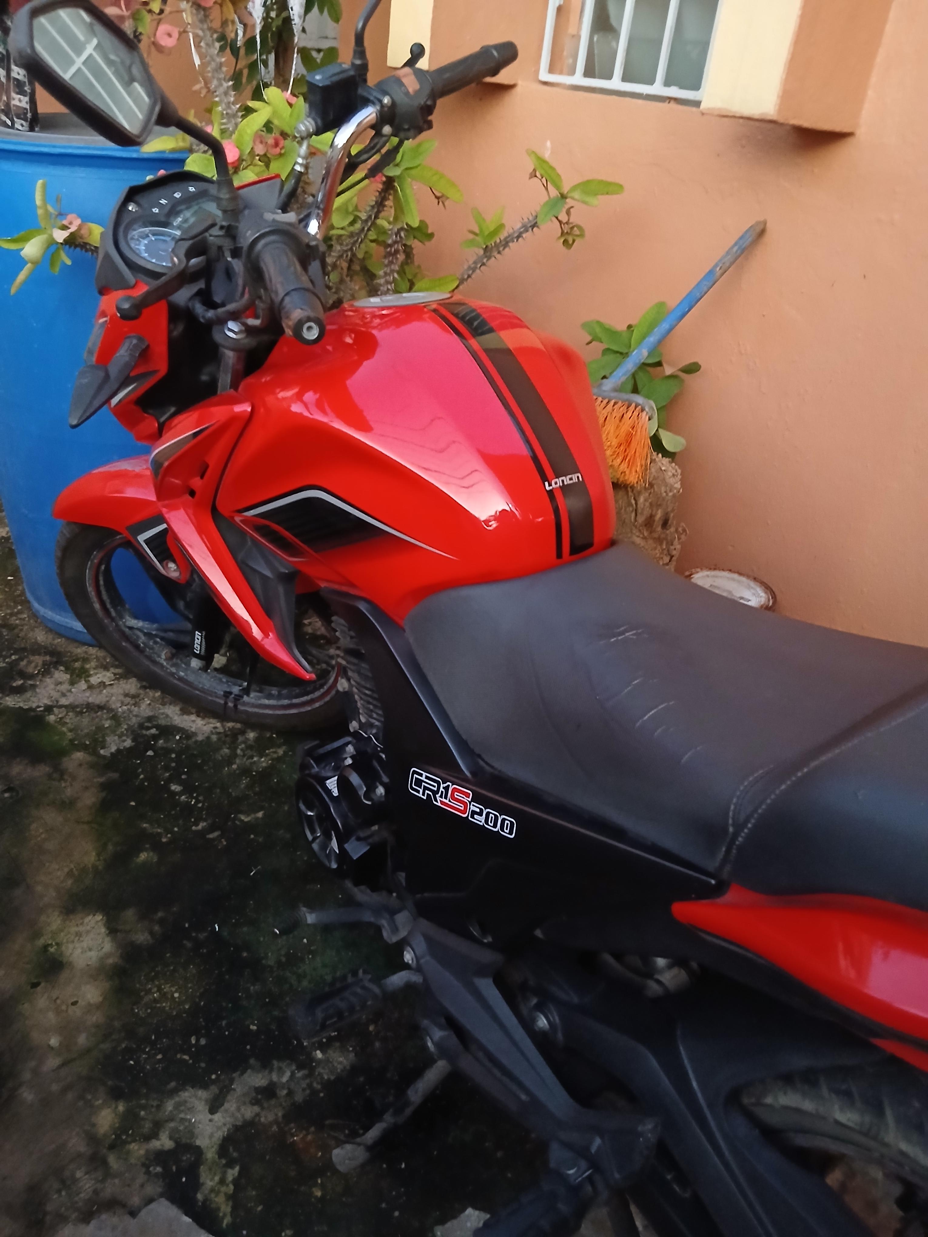 Loncin CR1 Sport Naked 200 modelo 2024 Foto 7301738-2.jpg