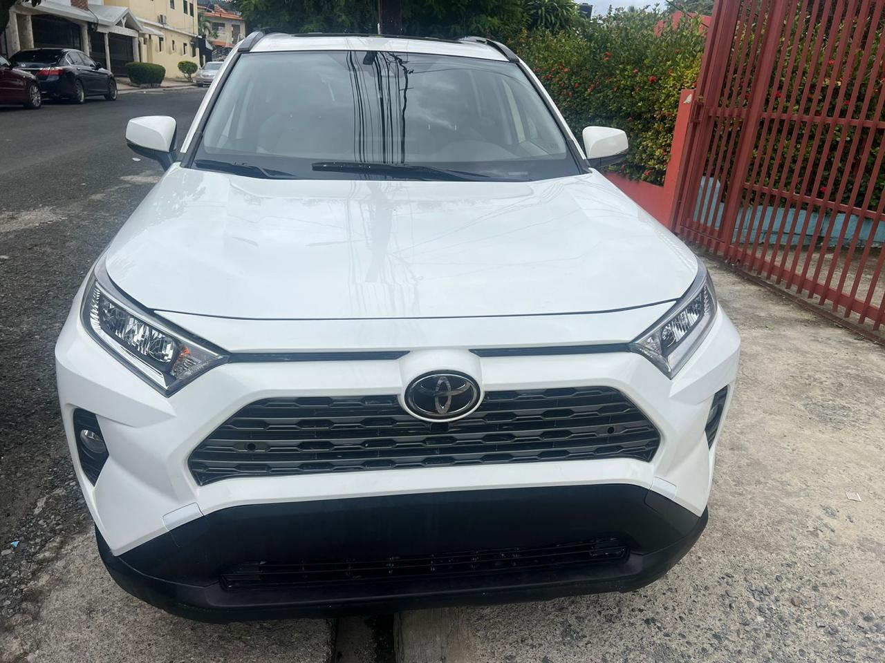 toyota rav4 2020 Foto 7302050-8.jpg
