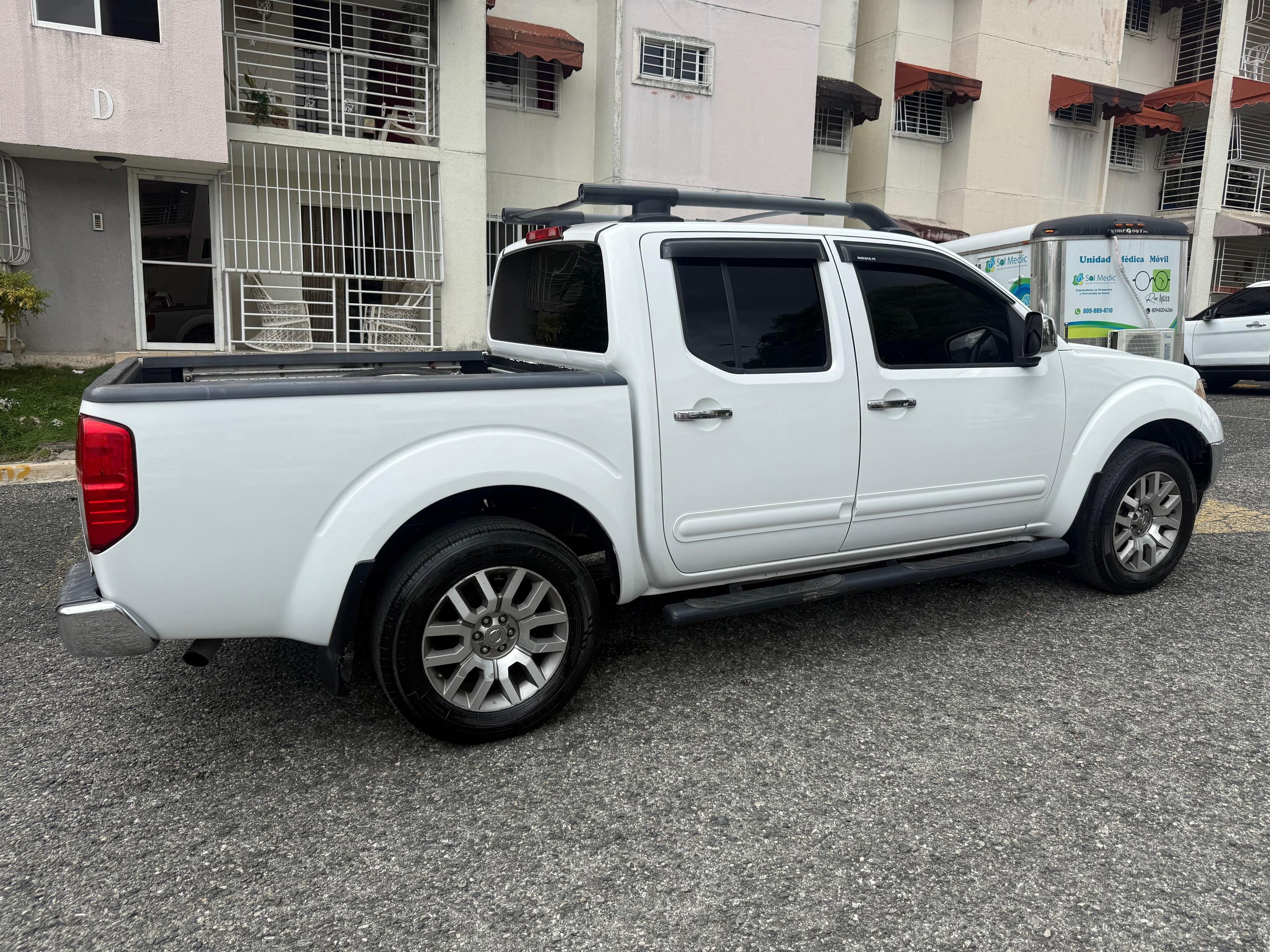 NISSAN FRONTIER 2012 Foto 7302307-5.jpg