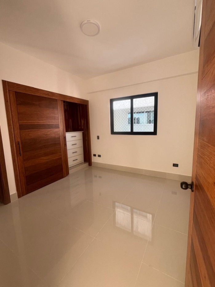 Apartamento en Venta y Renta en Serralles Santo Domingo Venta y Alquil Foto 7302476-2.jpg