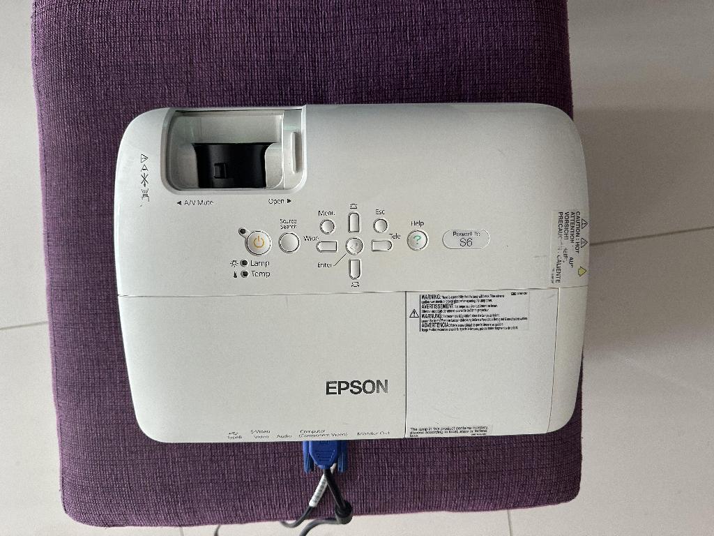 Proyector Epson S6 Powerlite 2200 lumens en Jarabacoa Foto 7302498-1.jpg