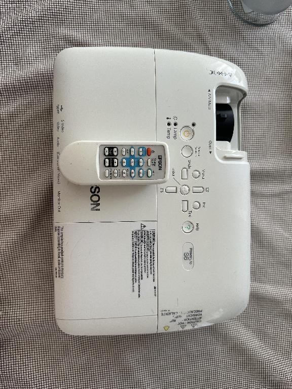 Proyector Epson S6 Powerlite 2200 lumens en Jarabacoa Foto 7302498-6.jpg