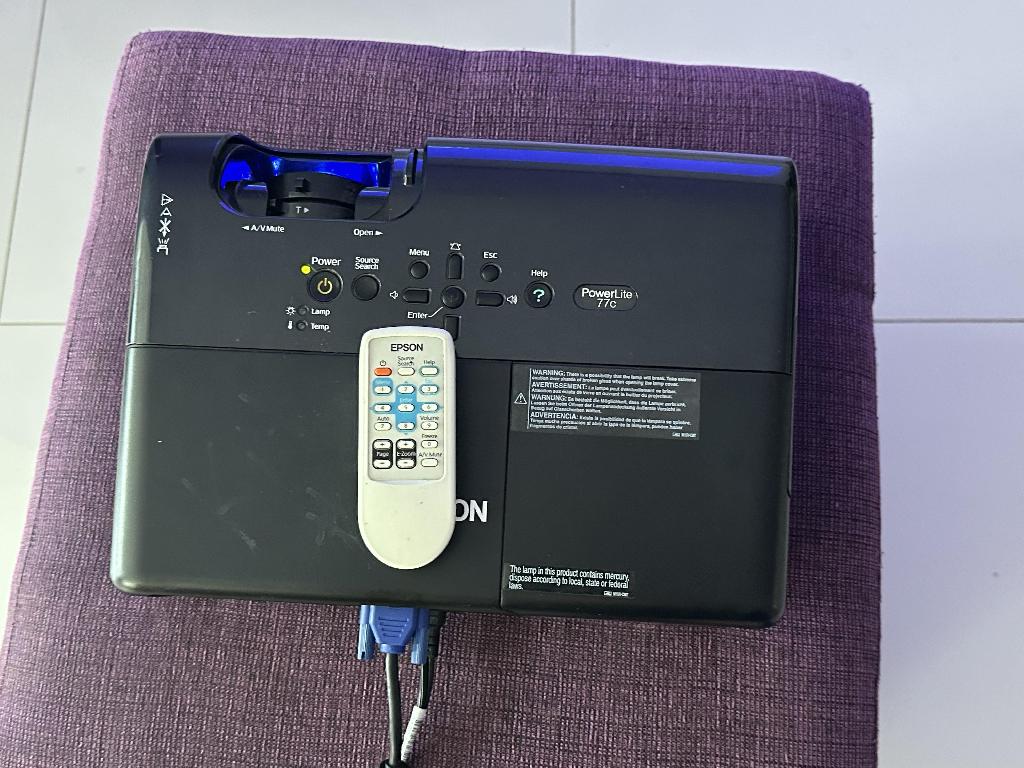 Proyector Epson Powerlite 77C en Jarabacoa Foto 7302499-1.jpg