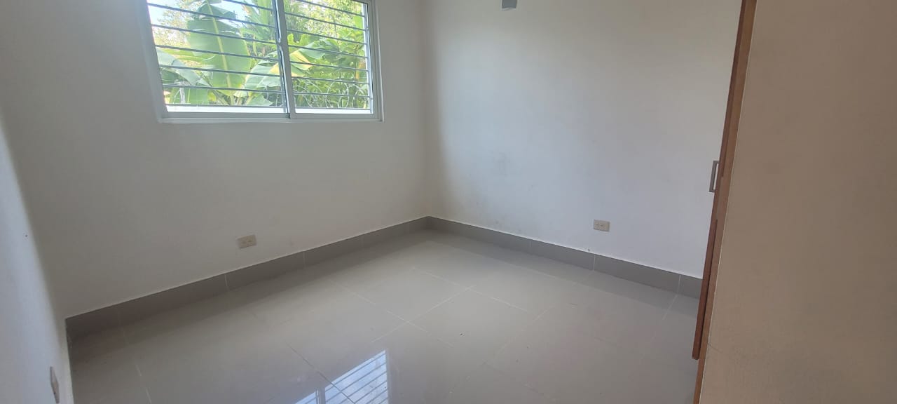 ???? APARTAMENTOS EN ALQUILER – Los Rieles de Gurabo Santiago Foto 7302531-9.jpg