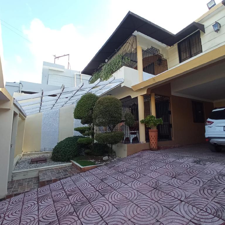 Casa Sola en Renta en Alma Rosa II Santo Domingo Este Foto 7302559-1.jpg