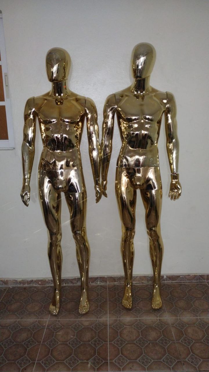 Venta de 2 Maniquí Foto 7302657-3.jpg