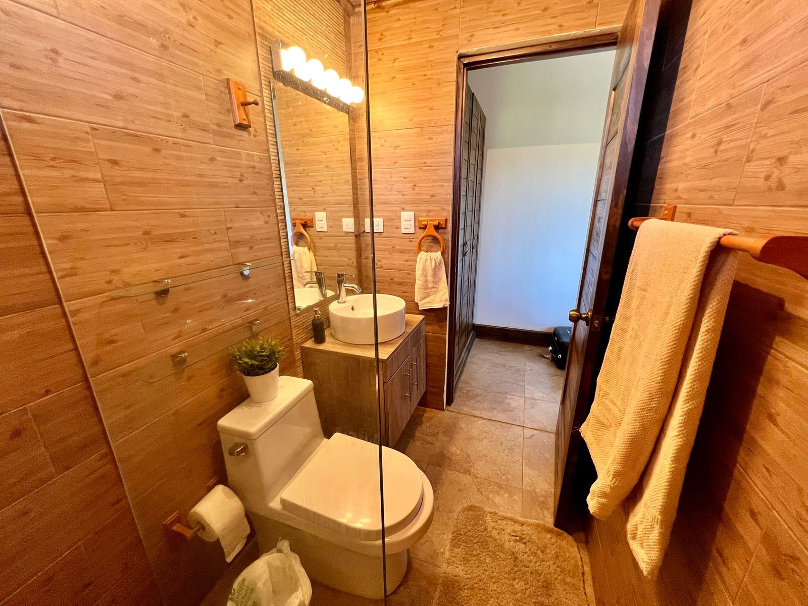 VENDO HERMOSA VILLA AMUEBLADA EN JARABACOA Foto 7302689-7.jpg
