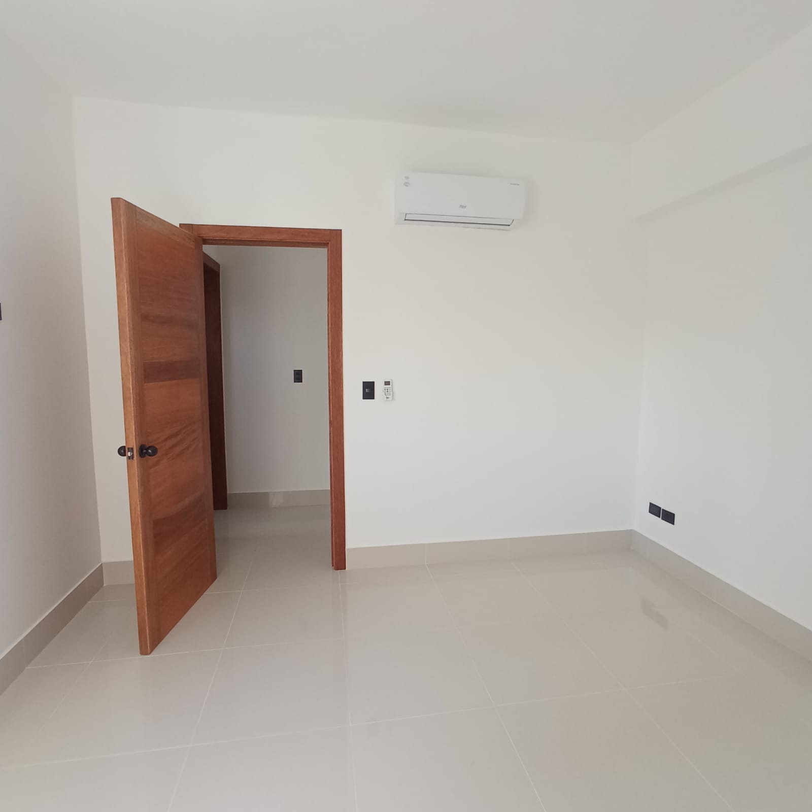 Apartamento en alquiler con linea Blanca en Serralles. Foto 7302703-3.jpg