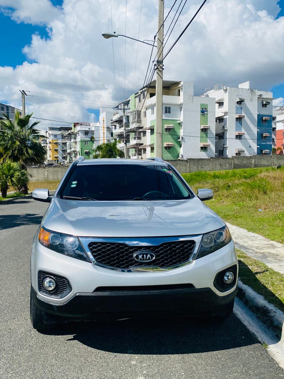 VENDO KIA SORRENTO 2012 EN EXCELENTES CONDICIONES Foto 7302809-4.jpg
