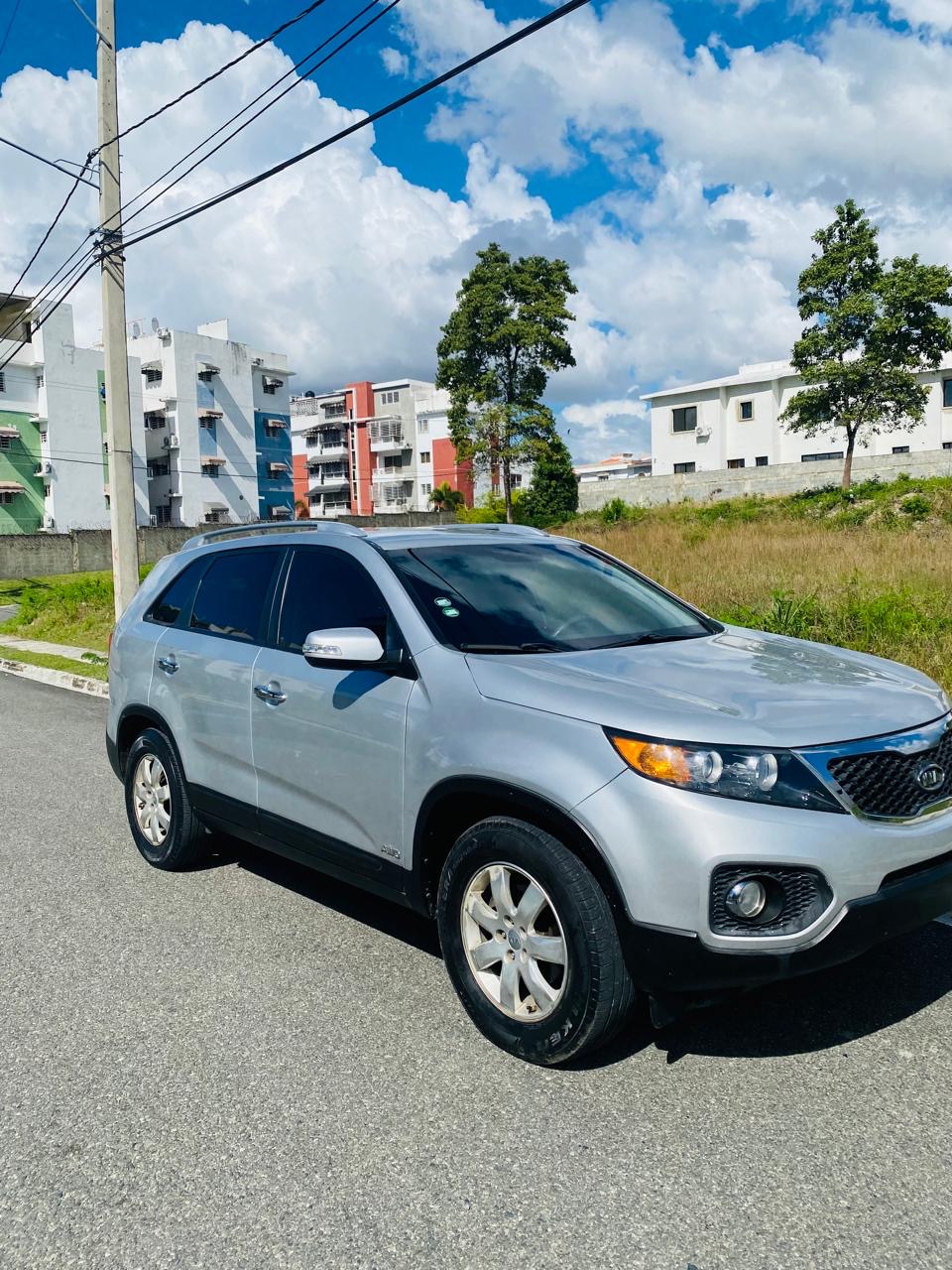 VENDO KIA SORRENTO 2012 EN EXCELENTES CONDICIONES Foto 7302809-6.jpg