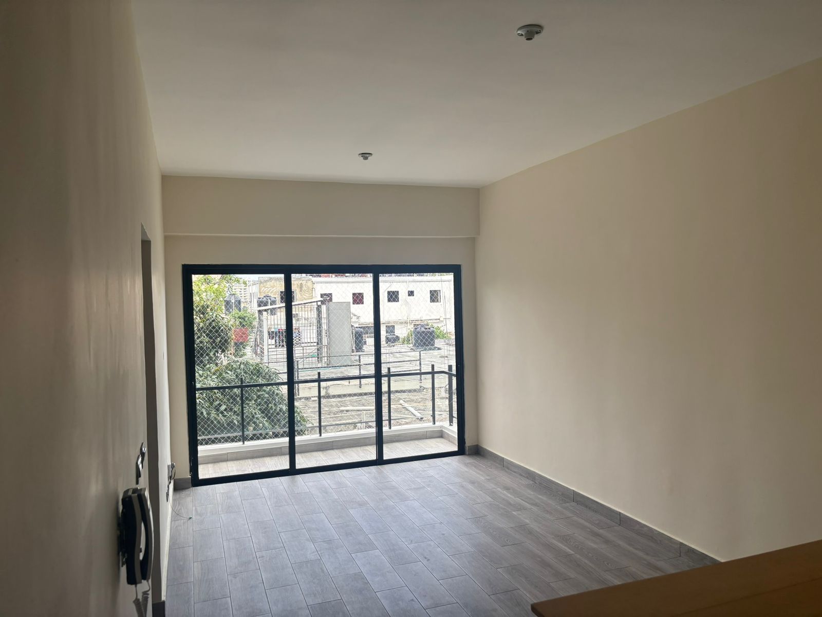 APARTAMENTO EN ALQUILER CON LINEA BLANCA ZONA UNIVERSITARIA Foto 7302818-4.jpg