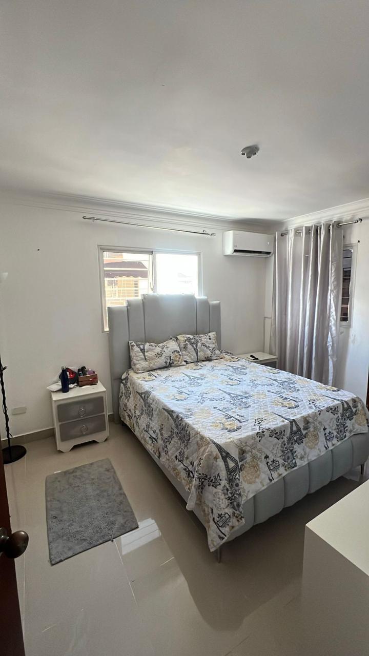 Apartamento 4to. Nivel de tres habitaciones en Vista Hermosa Foto 7302995-10.jpg