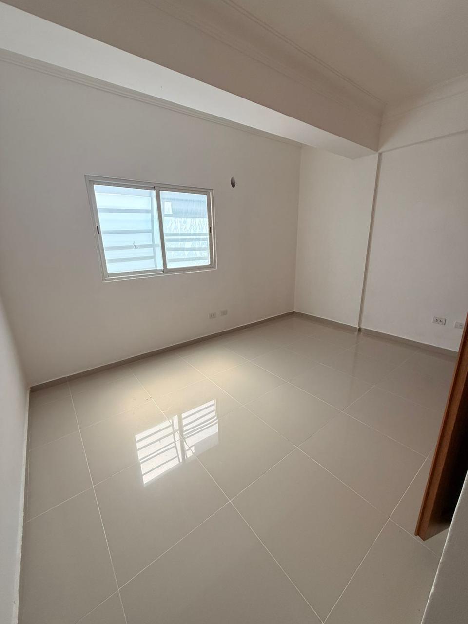 APARTAMENTO EN ALQUILER EN LOS RESTAURADORES    Foto 7303019-7.jpg