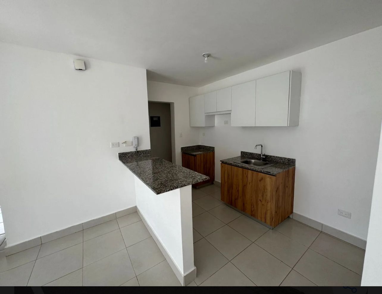 ???? APARTAMENTO EN RENTA  AV. HISPANOAMERICANA  Foto 7303113-7.jpg