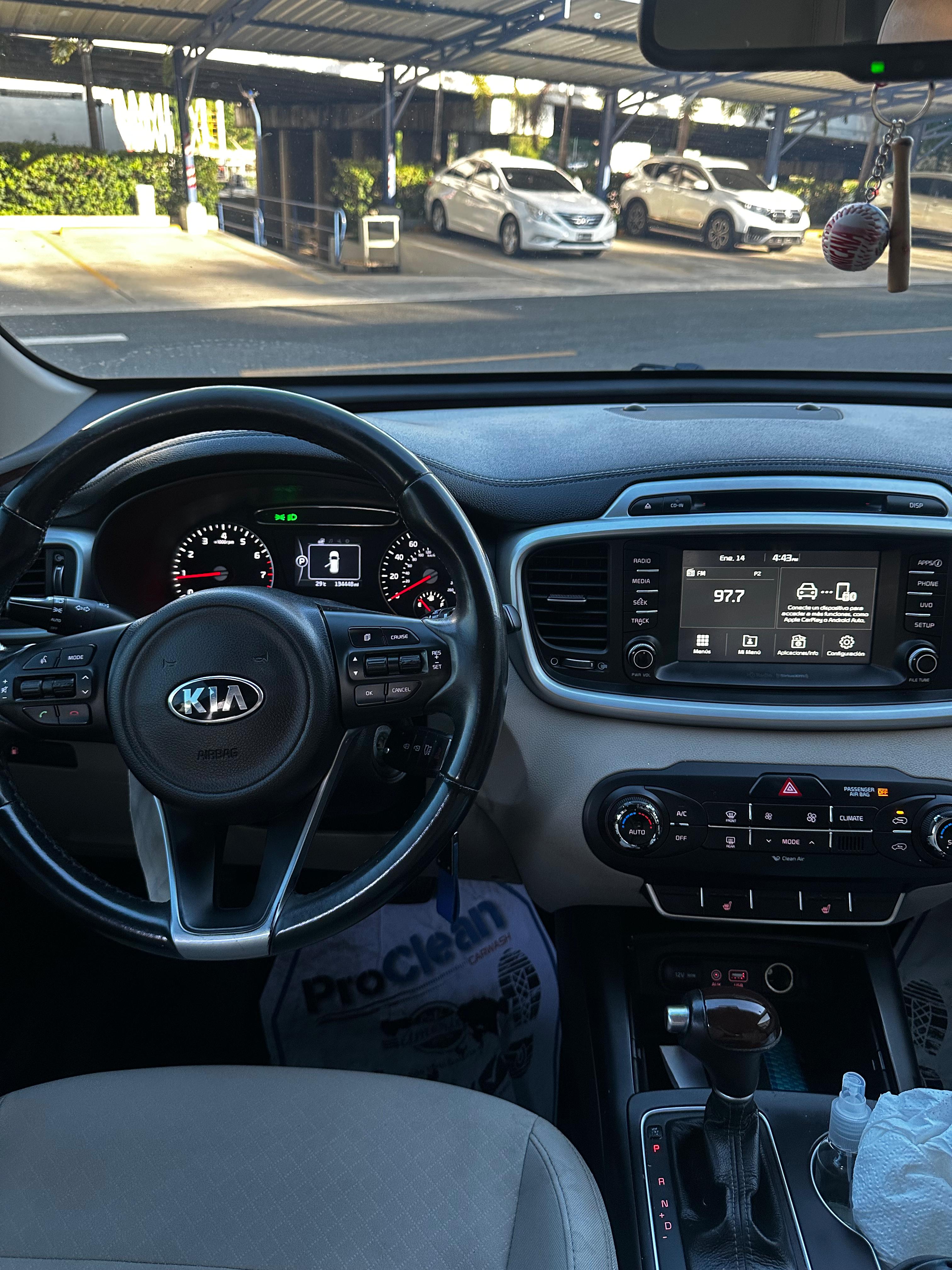 KIA SORENTO 2017 LX EN OPTIMAS CONDICIONES Foto 7303133-9.jpg