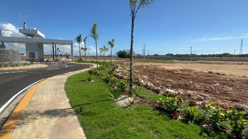 Venta de solares en residencial ubicado en Santo Domingo Este Foto 7303161-3.jpg