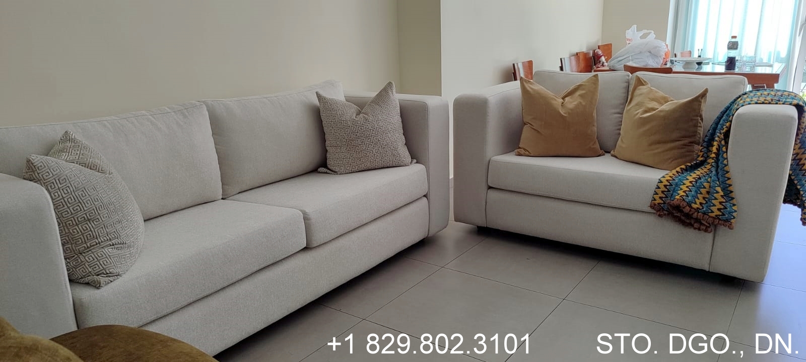 Vendo hermoso juego de muebles y sillas para sala Foto 7303180-1.jpg