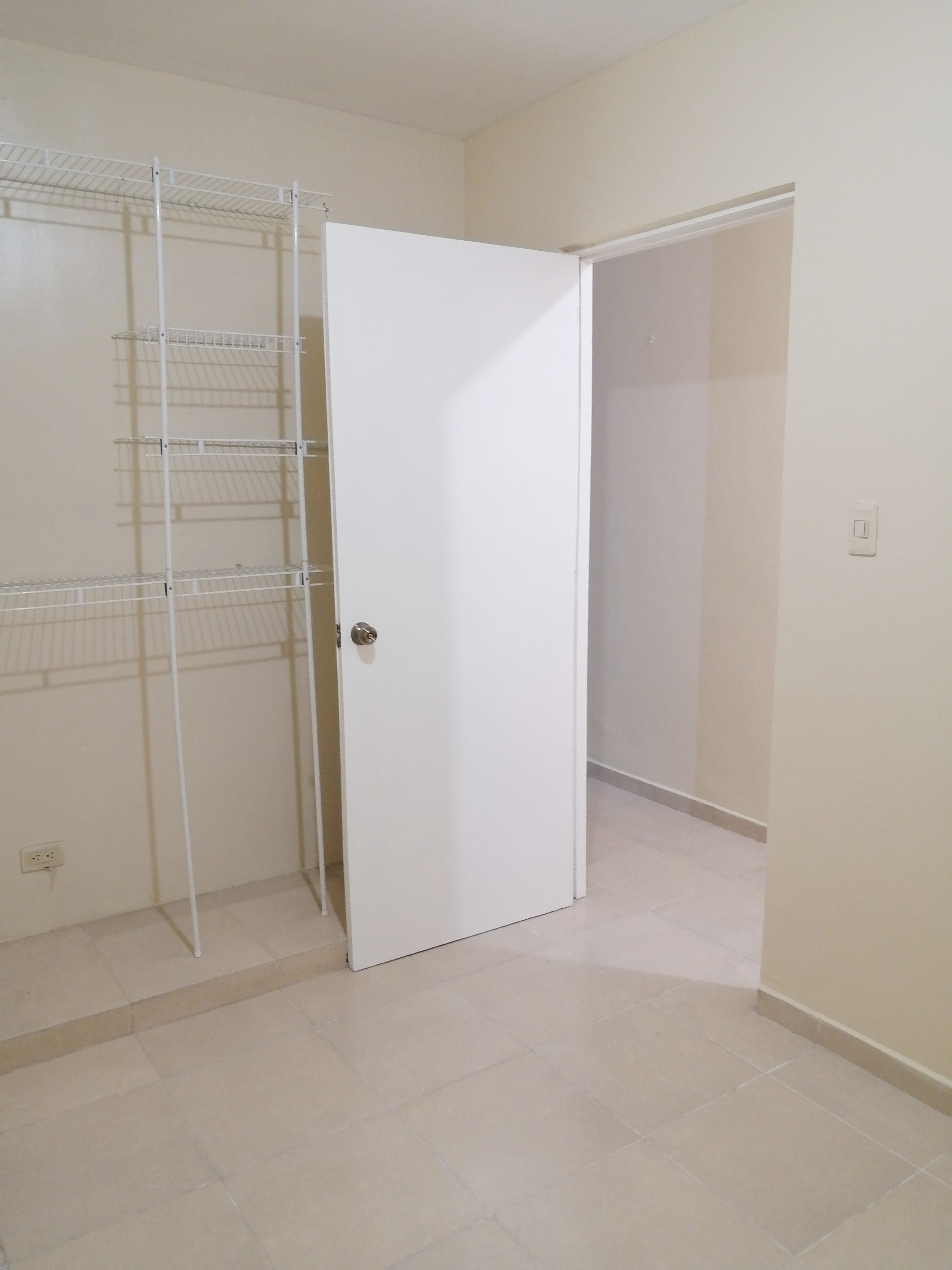Apartamento en excelentes condiciones en alquiler en Residencial Carme Foto 7303231-8.jpg