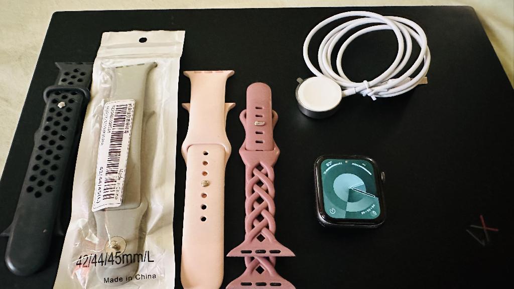 APPLE WATCH SERIE 5 44MM PUNTO ROJO Foto 7303269-1.jpg