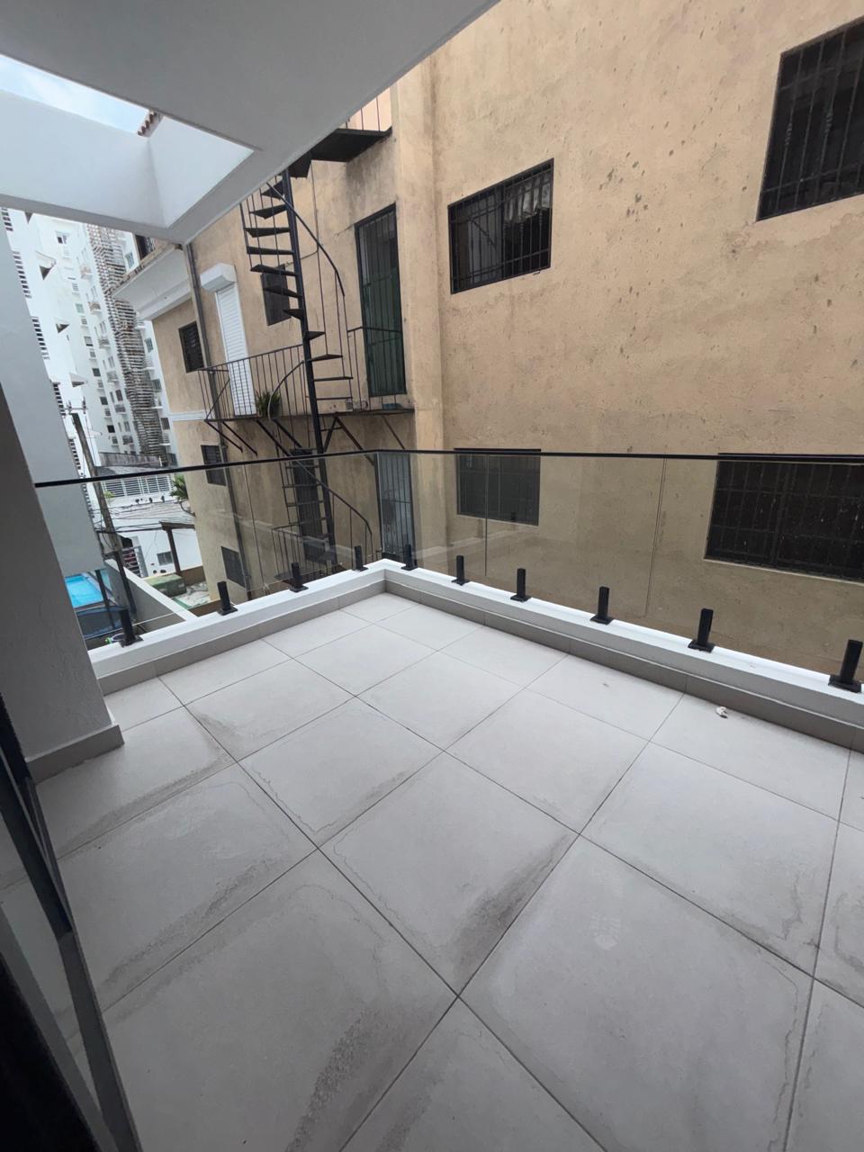 Apartamento de 1 habitación  estudio en Evaristo Morales Foto 7303274-7.jpg
