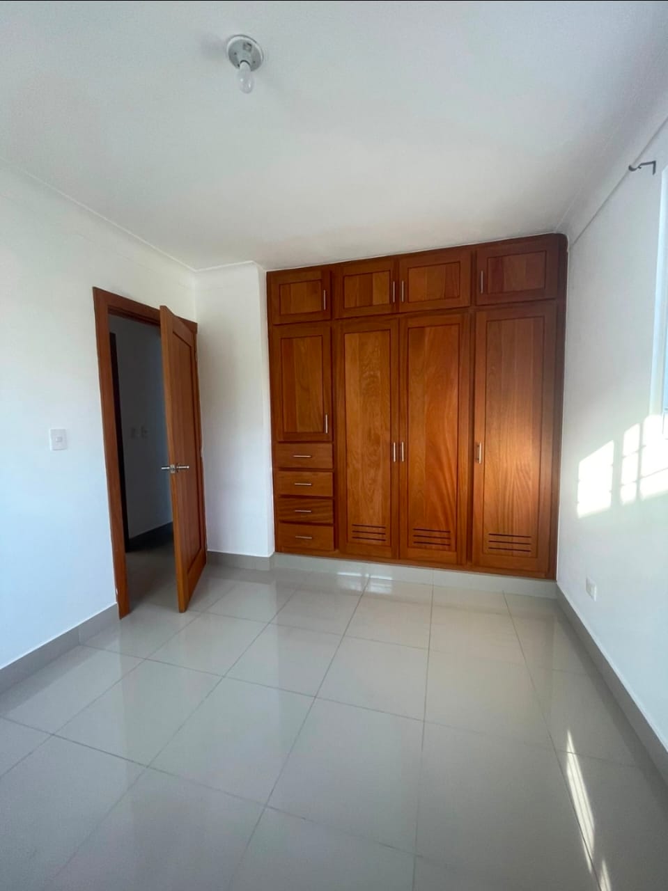 ???? APARTAMENTO EN VENTA  LOS LLANOS DE GURABO SANTIAGO R.D. Foto 7303302-11.jpg